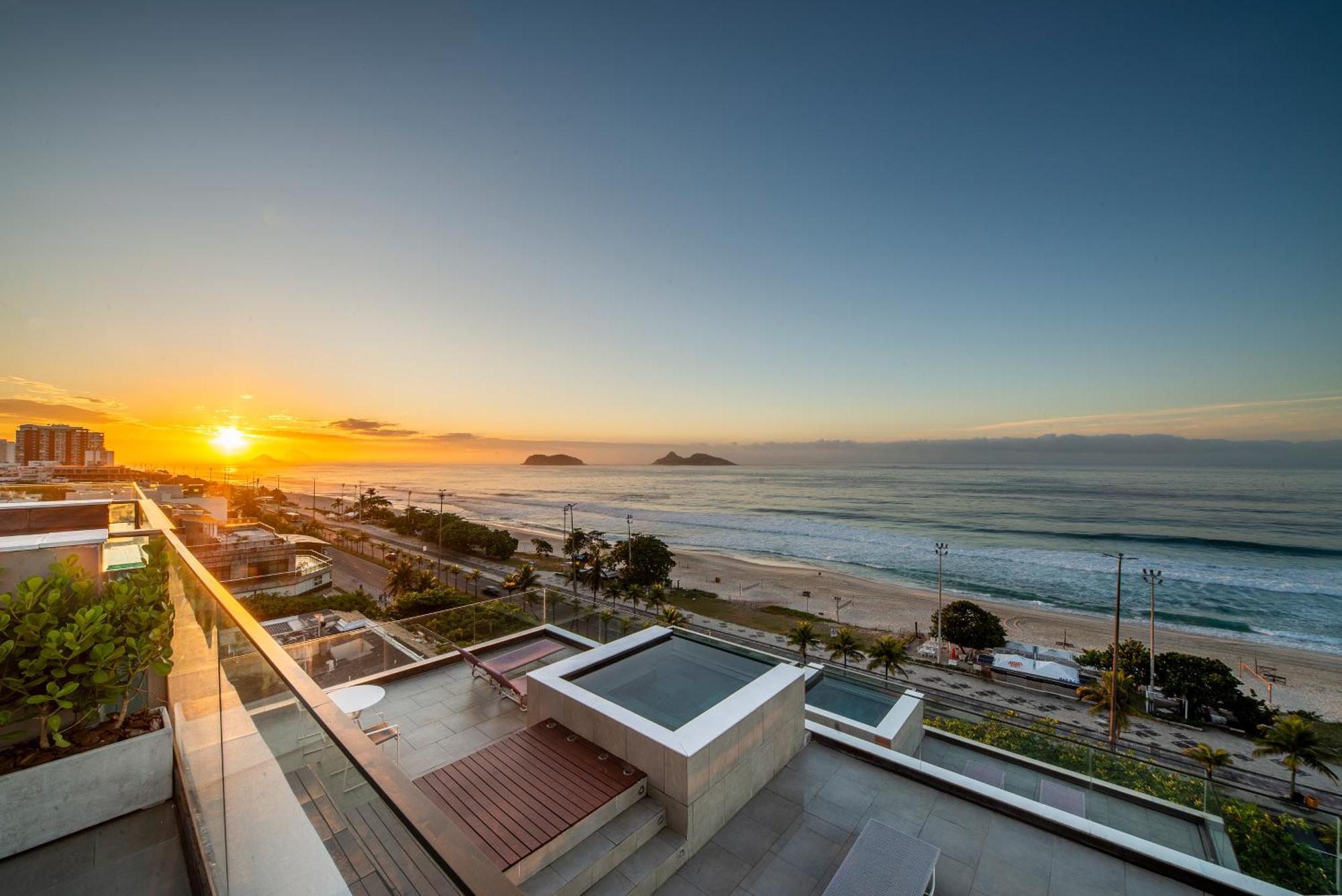 Lifestyle Laghetto Collection Hotel Rio de Janeiro Luaran gambar Sunset at the beach in Pimentel