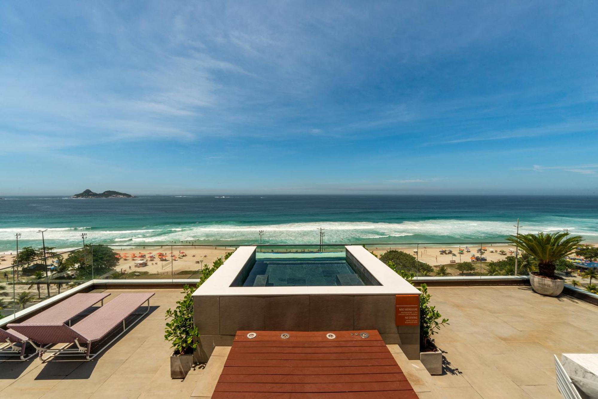 Lifestyle Laghetto Collection Hotel Rio de Janeiro Luaran gambar View of the beach from the hotel