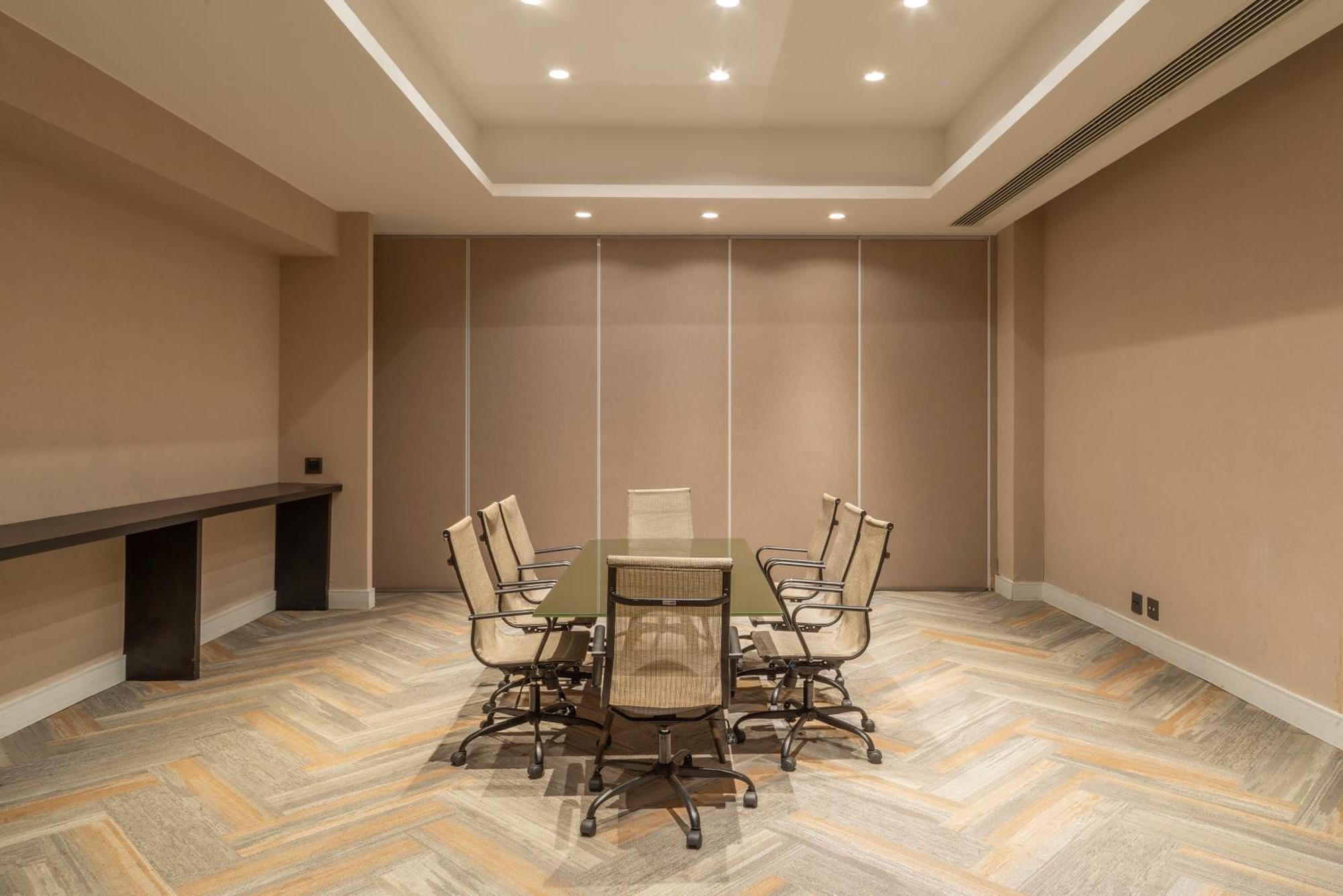 Lifestyle Laghetto Collection Hotel Rio de Janeiro Luaran gambar A meeting room at the hotel